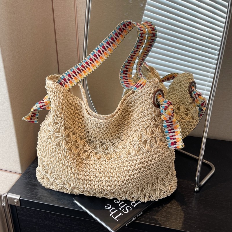 Woven Straw Bag - Sac de plage en paille tressé