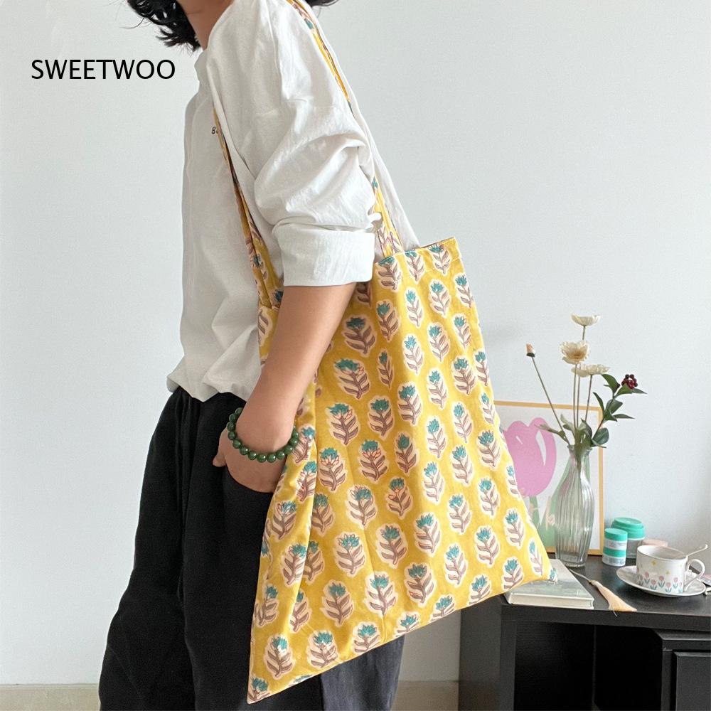 Women Bags India - Sac tissé doux à imprimé végétal