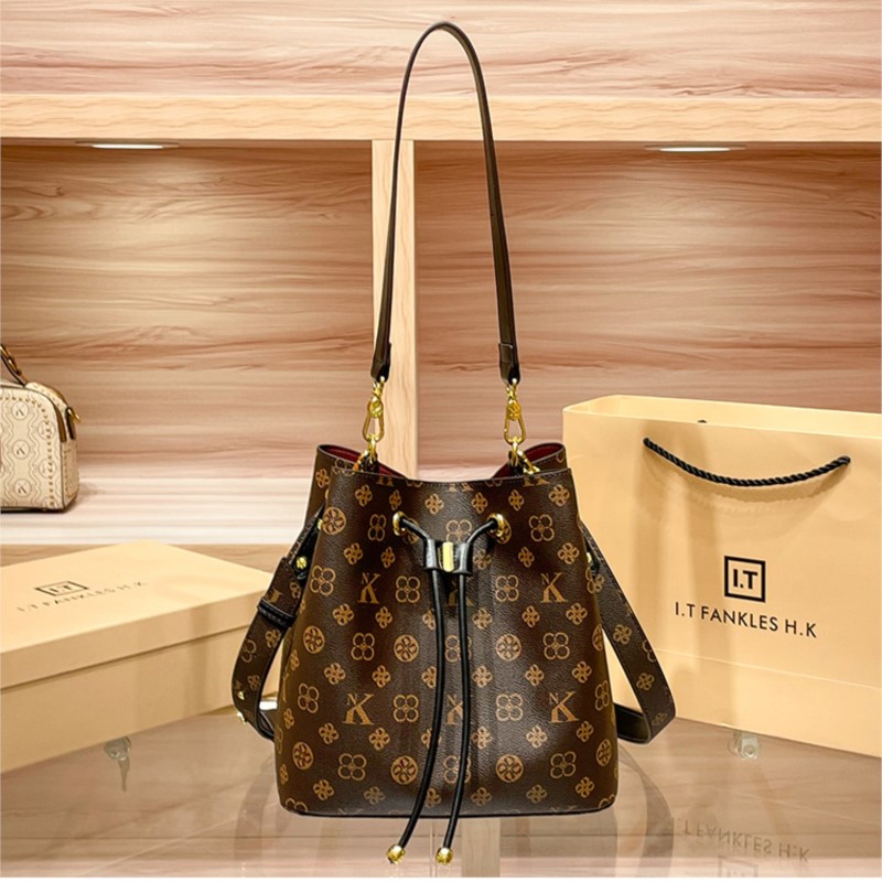 Sac à main en cuir de marque d - Women Bags Popular Brands avis et prix